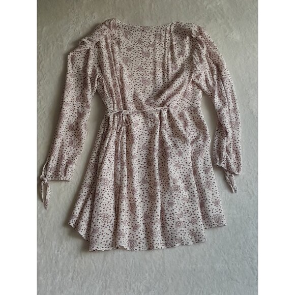 Abercrombie Fitch Sz Large Paisely Print Casual Lightweight Wrap Dress Red/White - Picture 4 of 11